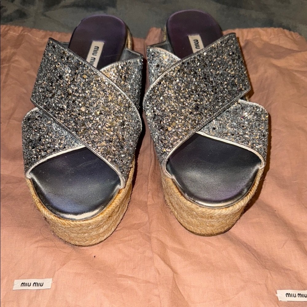 Preloved MiuMiu silver glitter sandals great condition size 39 US size is 8